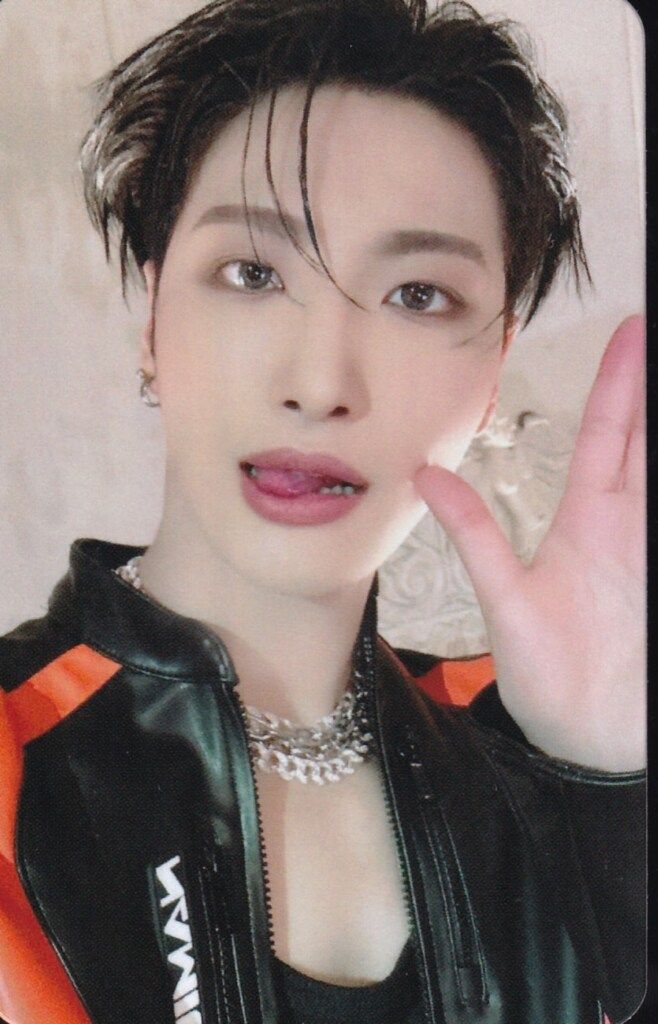 ATEEZ THE WORLD EP.2 : OUTLAW SEONG HWA トレーディングカード