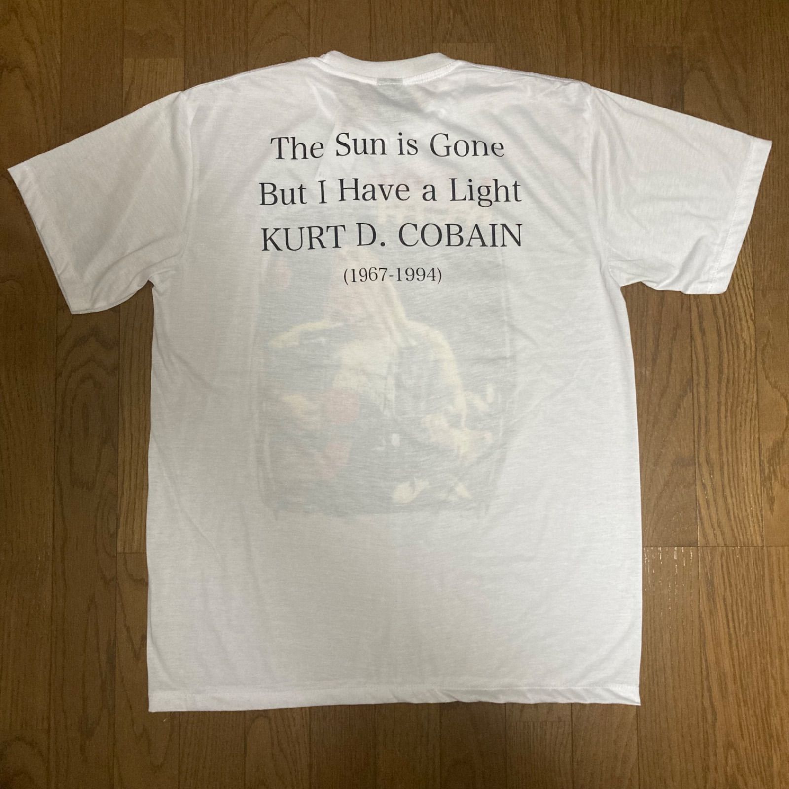 未着用美品 Kurt D.Cobain カートコバーン NIRVANA Tシャツ 未着用美品 Kurt D.Cobain カートコバーン NIRVANA Tシャツ