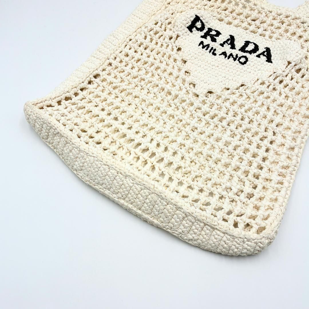 【美品】Prada クロシェ 三角ロゴ トートバッグ ラフィア 美品】Prada クロシェ 三角ロゴ トートバッグ ラフィア カゴ