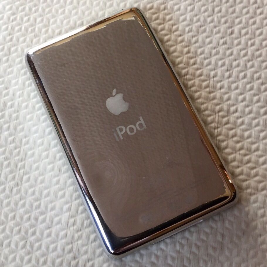 Apple】iPod classic 30GB 中古 - メルカリ