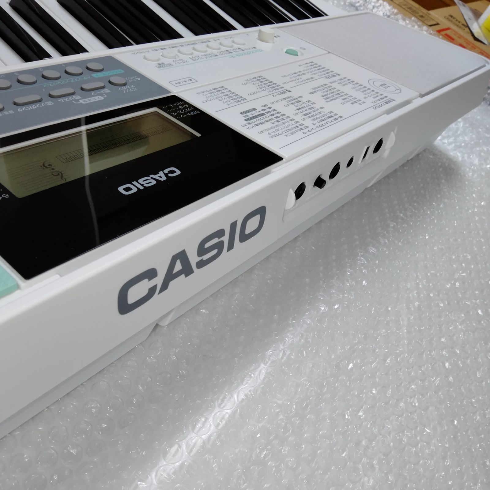 新品未使用》CASIO LK-512 キーボード 光ナビゲーション