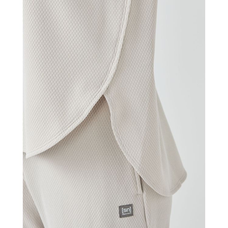 カップ付き ヨガ