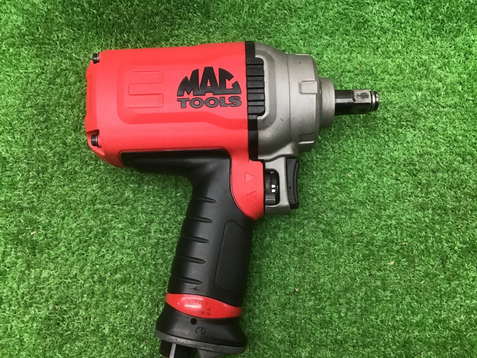 動作品 マックツールMACTOOLS♪1|2エアインパクトレンチ