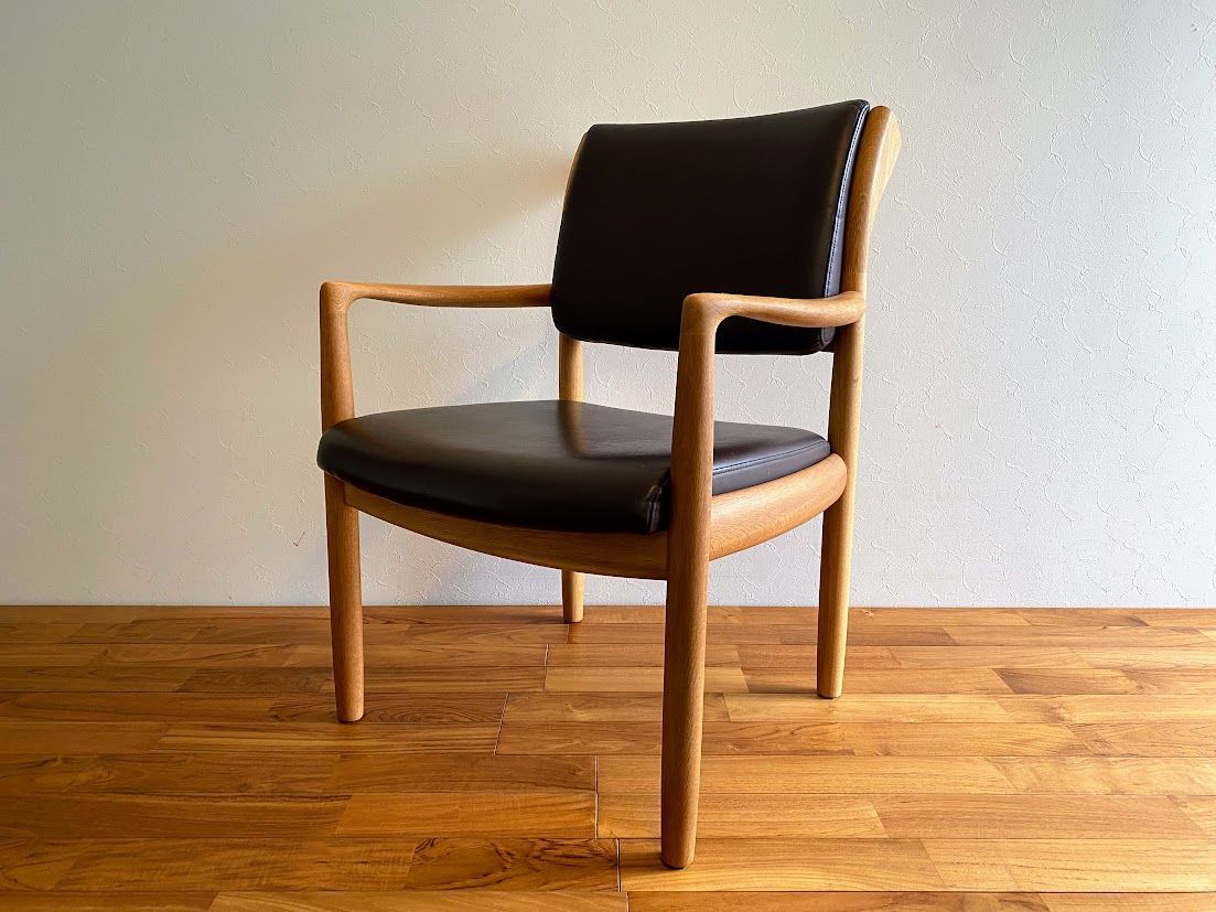 飛騨産業 CRESCENTシリーズ アームチェア SG270A 仕上済③ - メルカリ