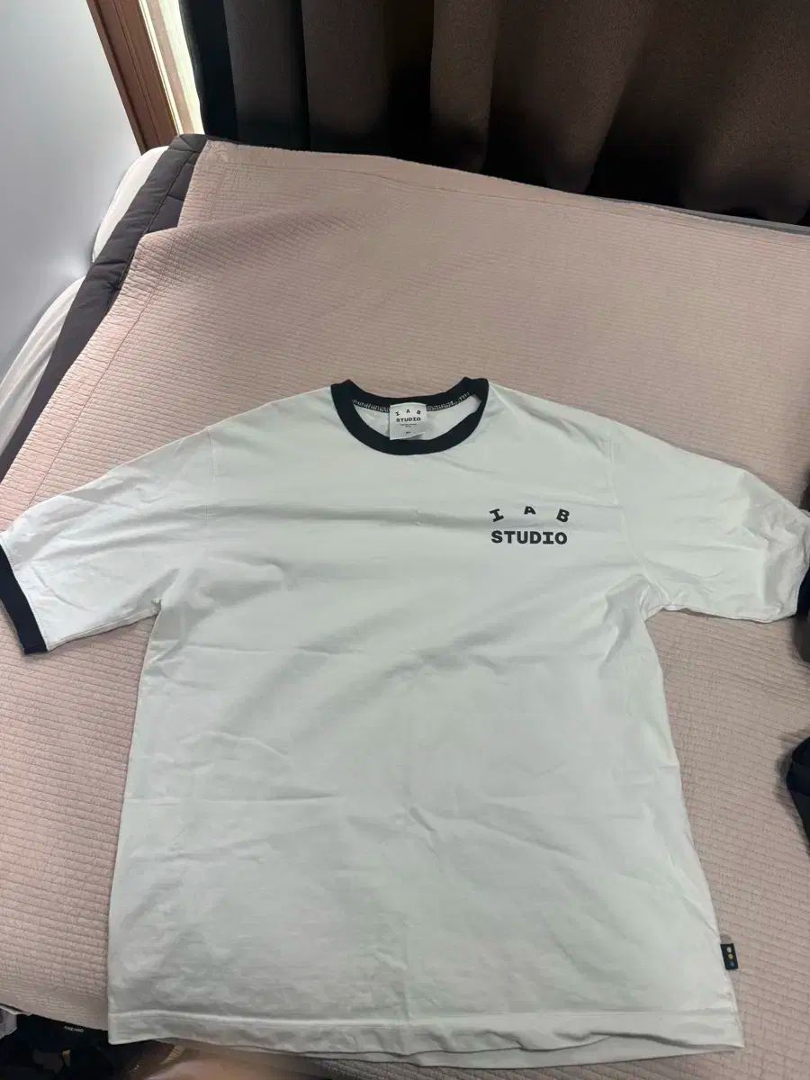 iab エステブラシッド Tシャツ XL