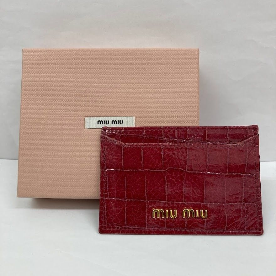 miumiu　ミュウミュウ　カードケース　クロコ型押　ピンク　5M0208　牛革