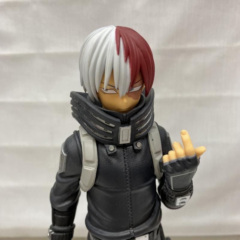 一番くじ　WORLD HEROES‘ MISSION C賞 轟焦凍　フィギュア Amazon.co.jp: BANDAI SPIRITS(バンダイ スピリッツ) 一番くじ