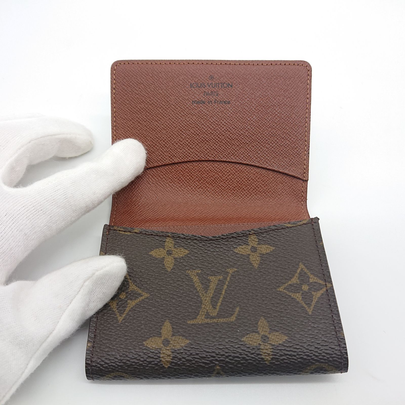 VUITTON