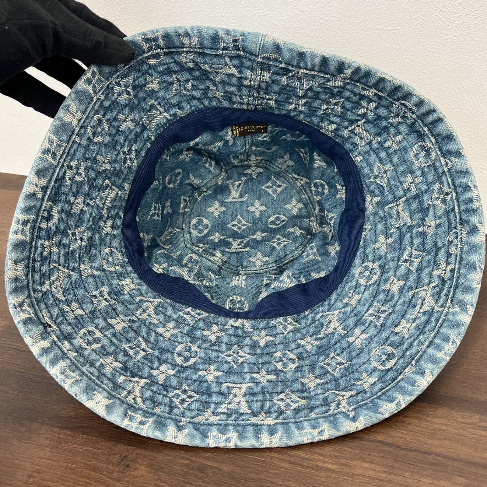 美品✨ LV ルイヴィトン シャポー モノグラムデニム バケットハット 白/青 LOUIS VUITTON ヴィトンバケットハット LVプレイ アクアガーデン