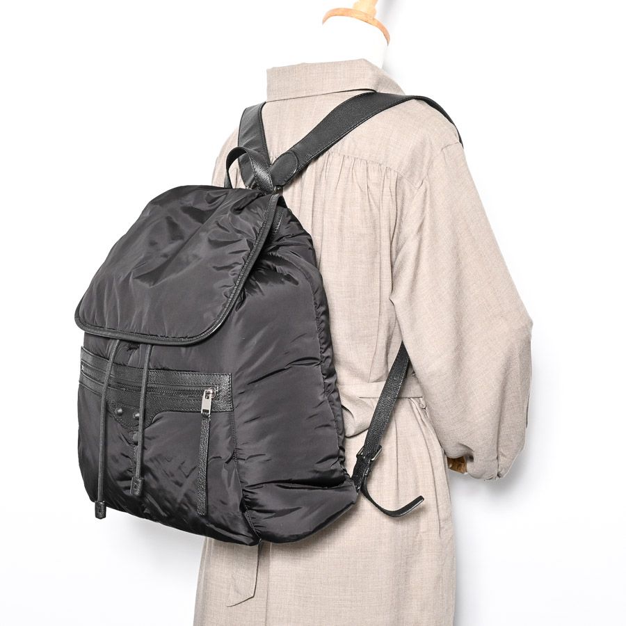 BALENCIAGA バレンシアガ