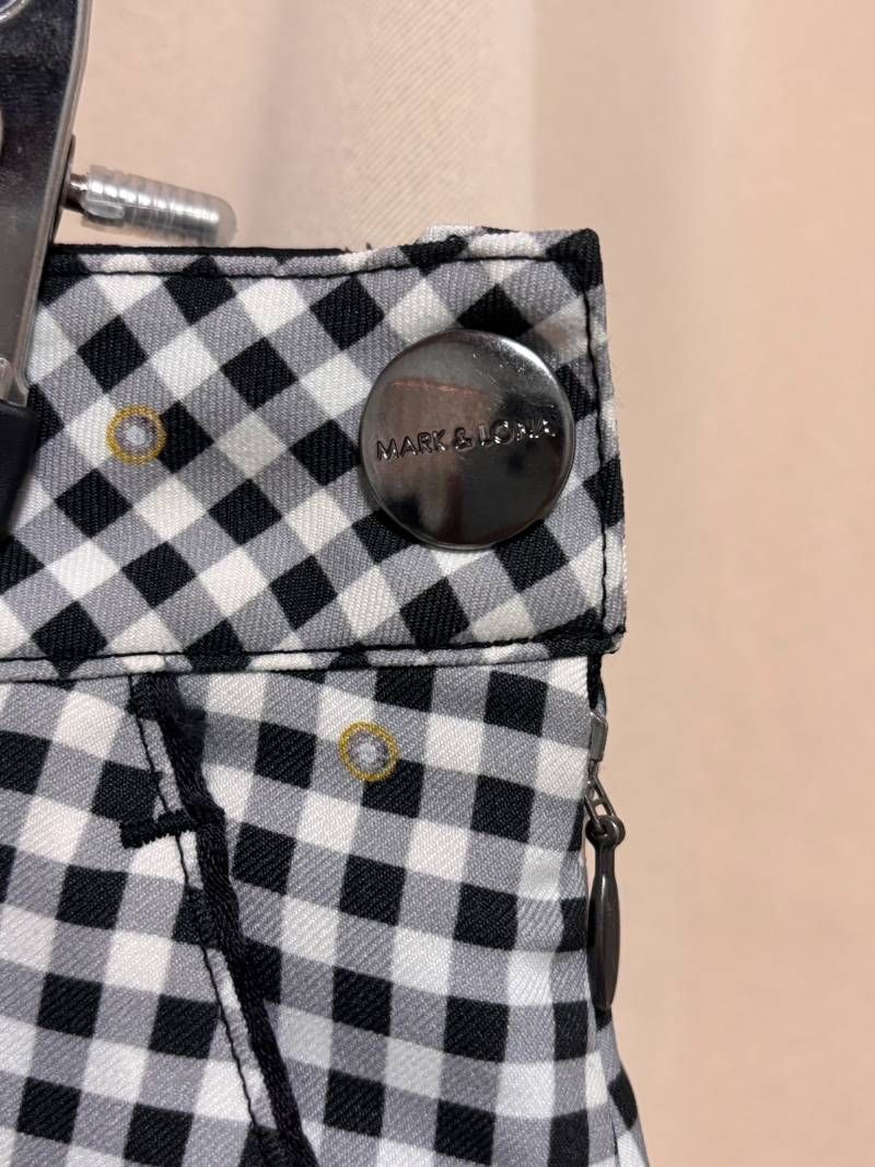 マークアンドロナ