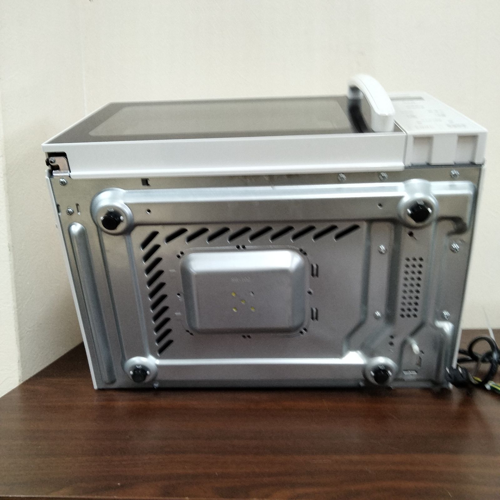 N-4860] アイリスオーヤマ オンライン 電子レンジ PMG-F188-W 23年製