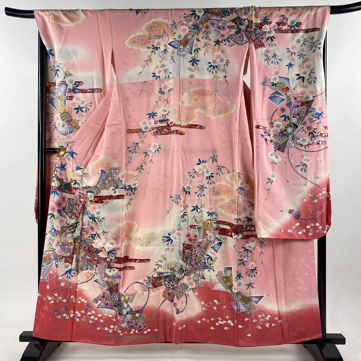 振袖 身丈158.5cm 裄丈69cm L 袷 落款 束の熨斗 草花 金糸 金銀彩 ピンク 正絹 秀品