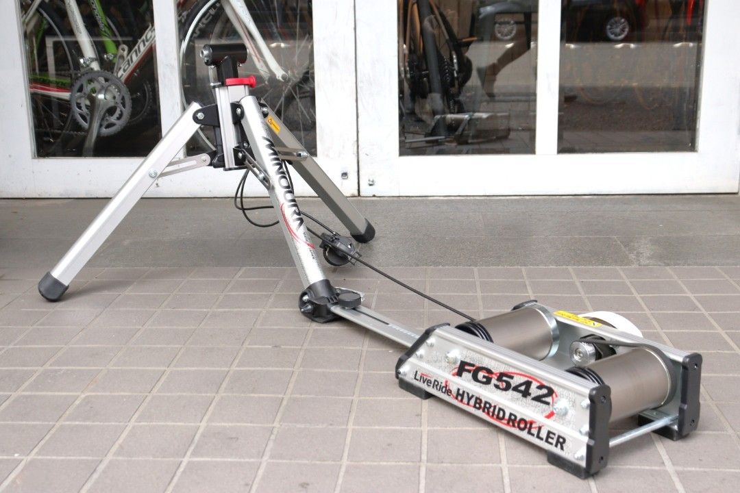 ミノウラ MINOURA ライブライド LIVERIDE FG542 ハイブリッドローラー ローラー台 横浜店