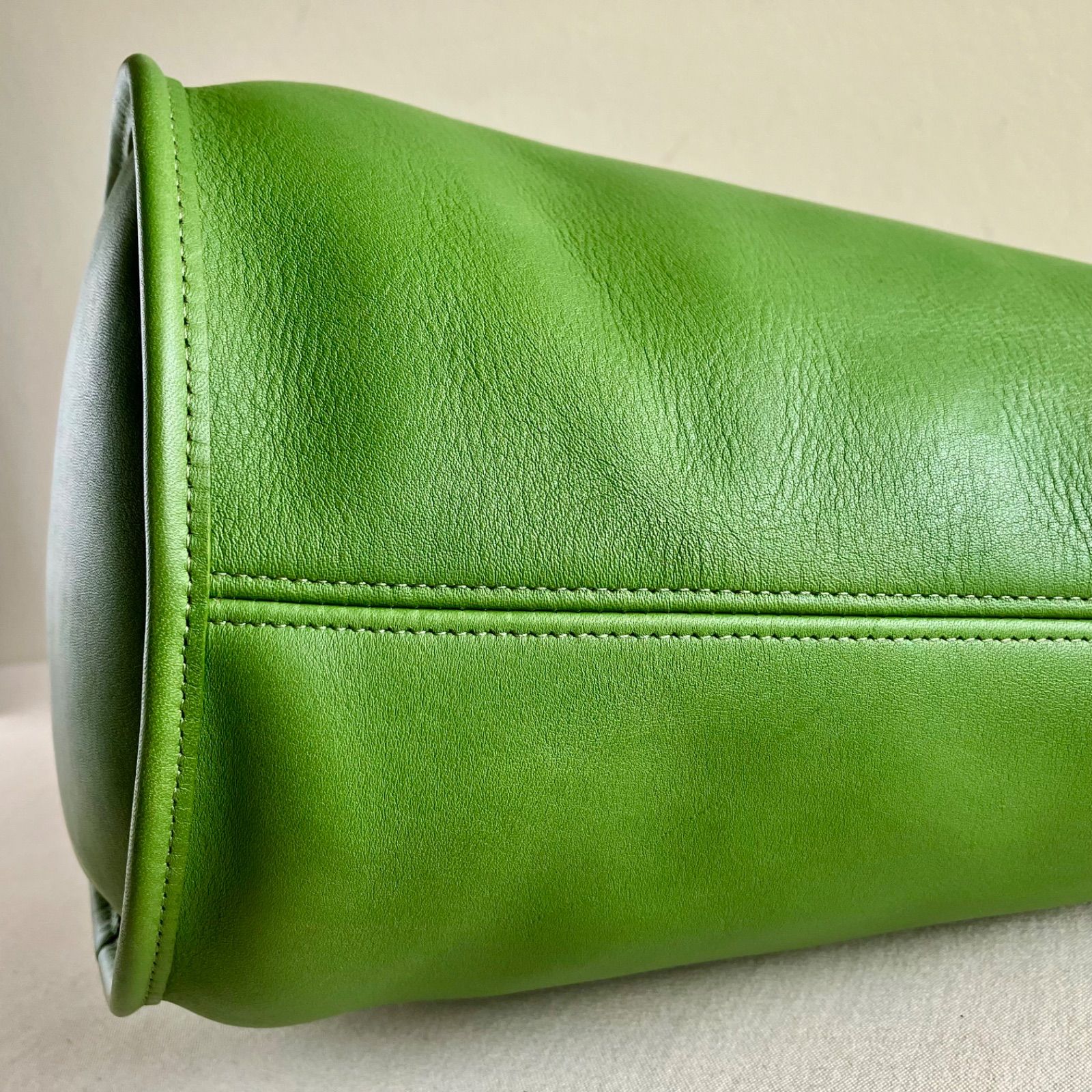 Vintage Coach Helen's Legacy Leaf Green Duffle Sac M Bucket