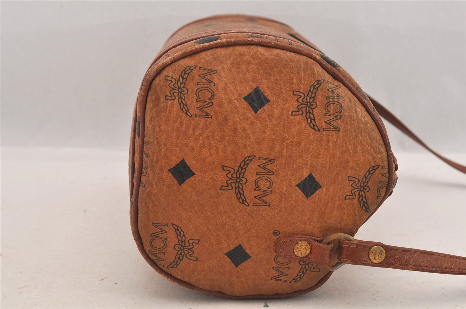 正規品 MCM ボディバッグ ヴィセトス柄 ブラウン レザー MCM エムシーエム Visetos ヴィセトス ボディバッグ ブラウン