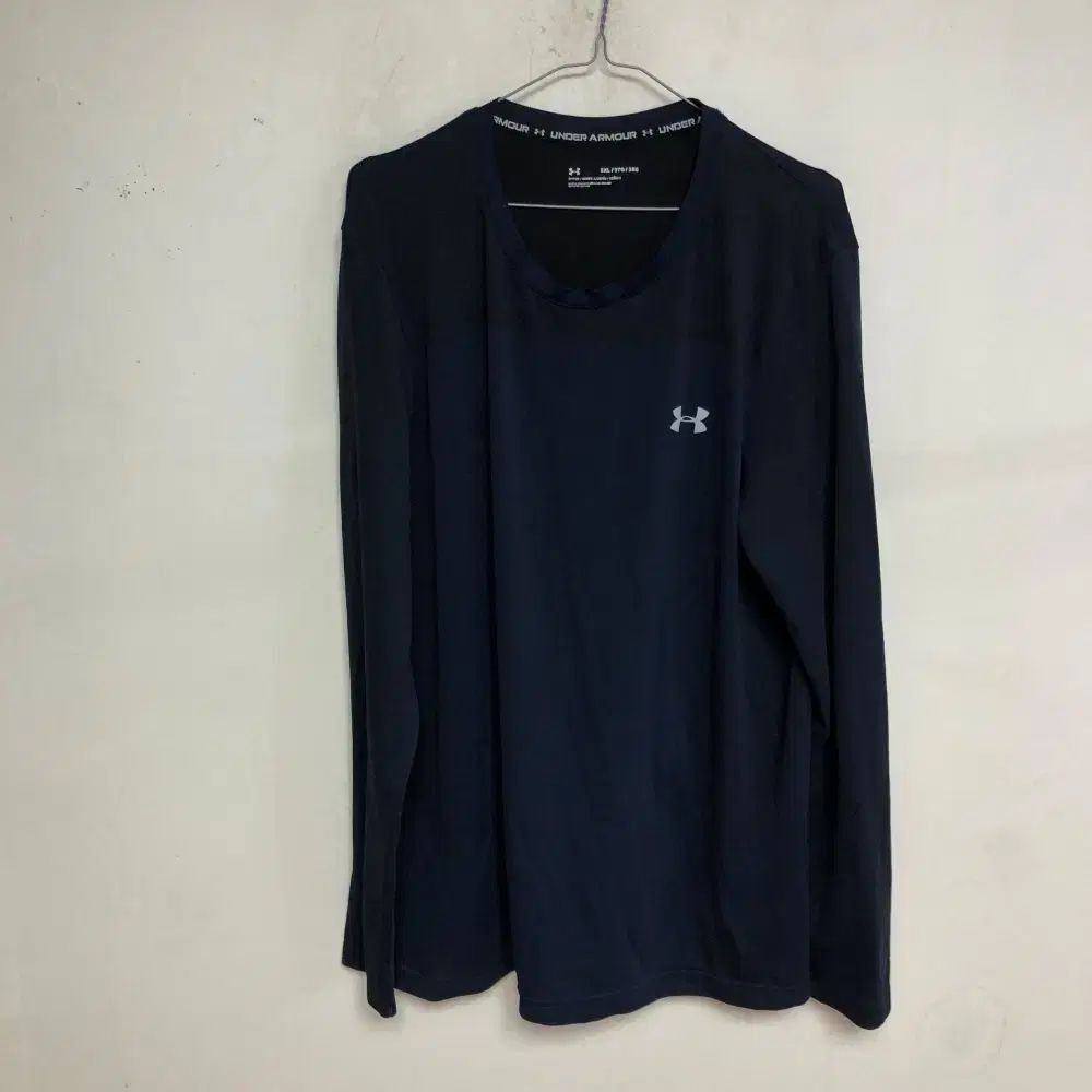 UNDER ARMOUR(アンダーアーマー) メンズ 春 秋 長袖Tシャツ 115 サイズ@ 9988