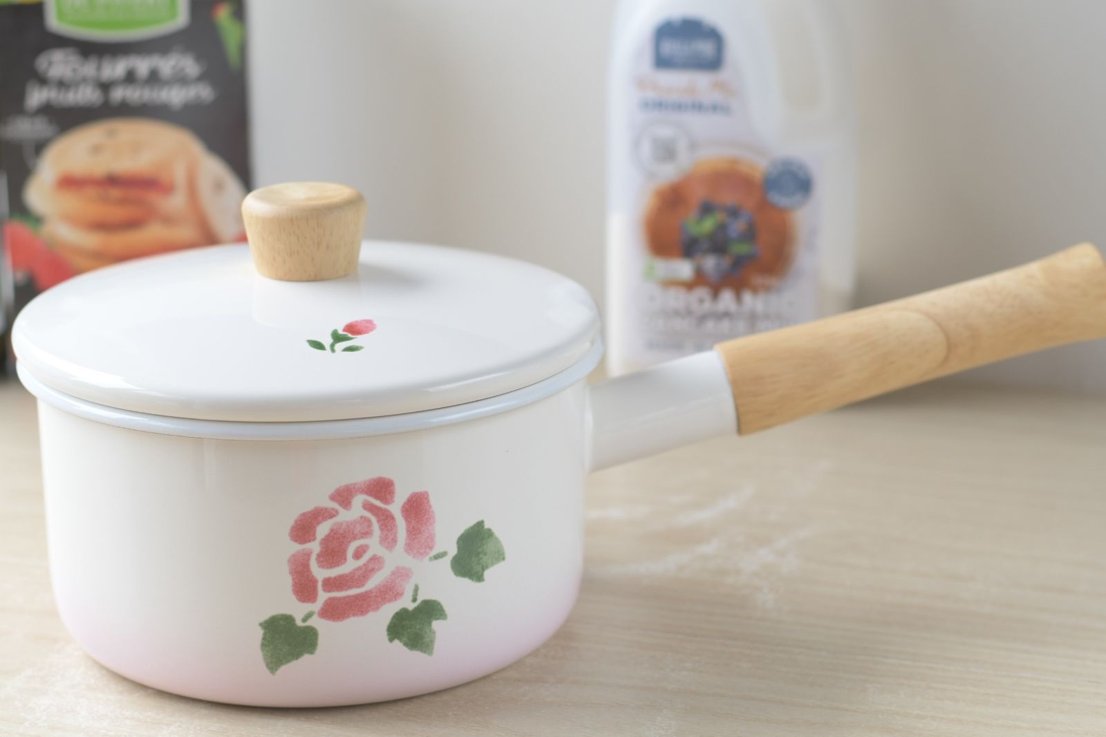 マニーローズ ホーロー 16cm スープパン　片手鍋　新品 マニーローズ ホーロー 16cm スープパン 片手鍋 新作 ホーロー 片手鍋