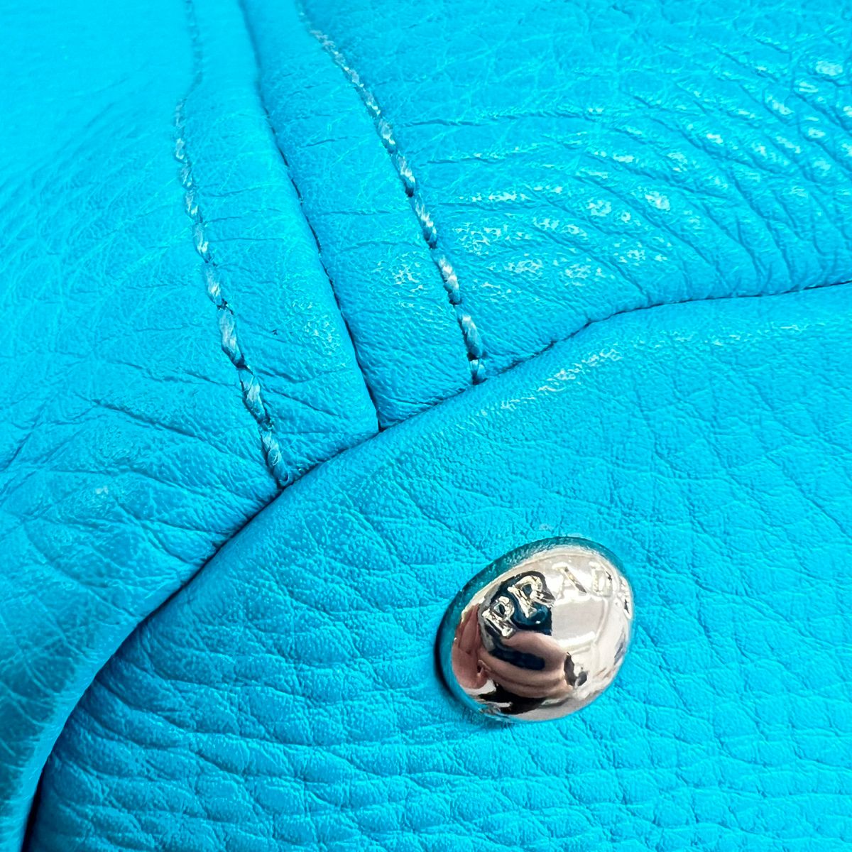 プラダ ショルダーバッグ