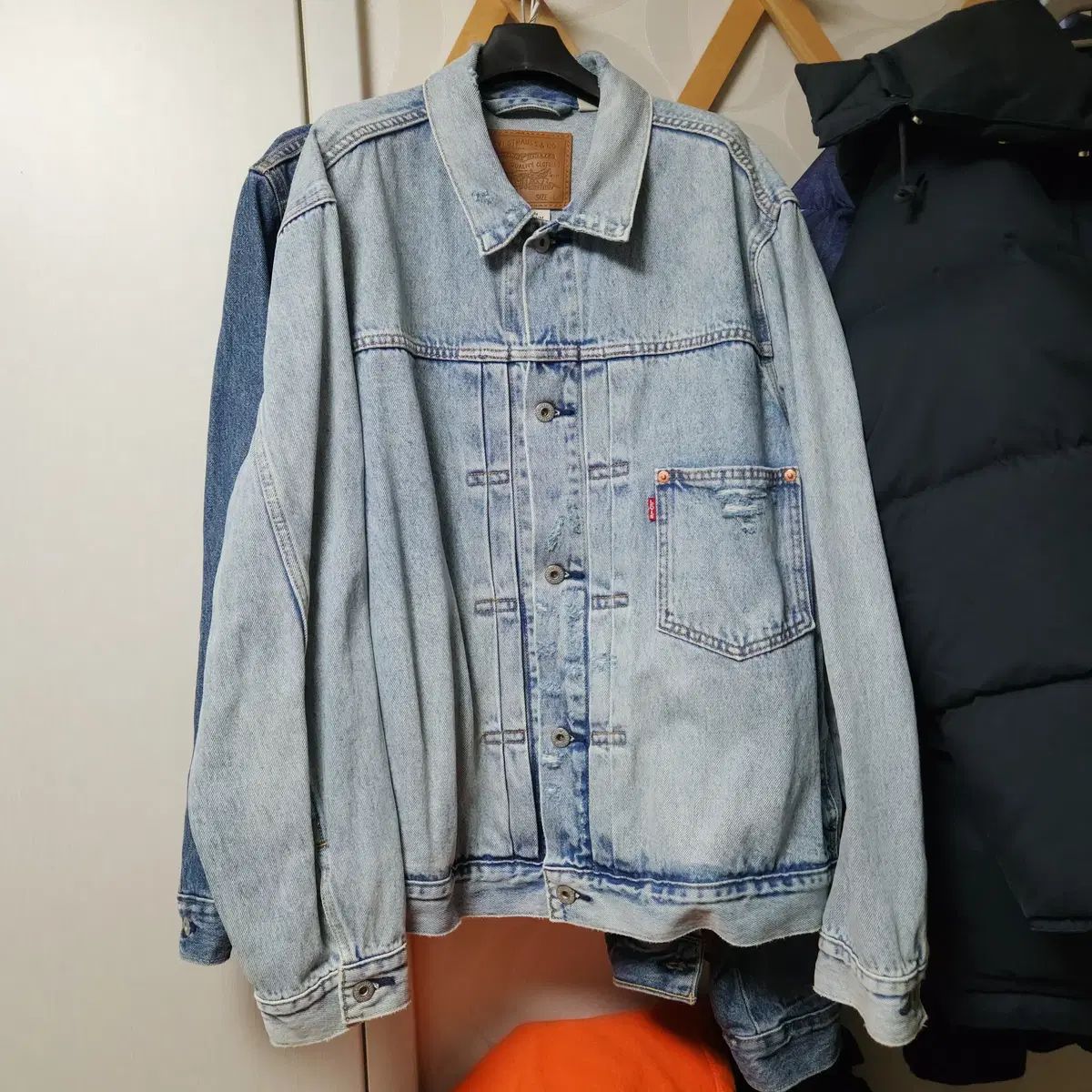 【雷市場（ポンジャン）商品韓国直送】 LEVI'S(リーバイス) プレミアム タイプ 1 トラッカー ジャケット ライトブルーデニム