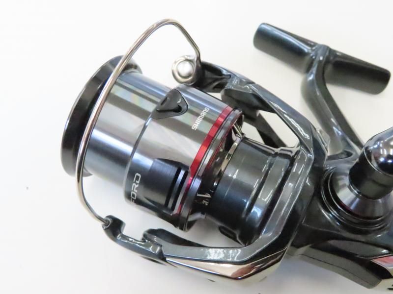 シマノ 24ヴァンフォード 2500SHG (02-8204120009) スピニングリール