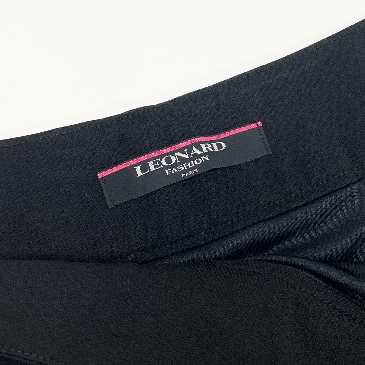 76k20 LEONARD レオナール 日本製 カンカン素材 花柄プリント スカート