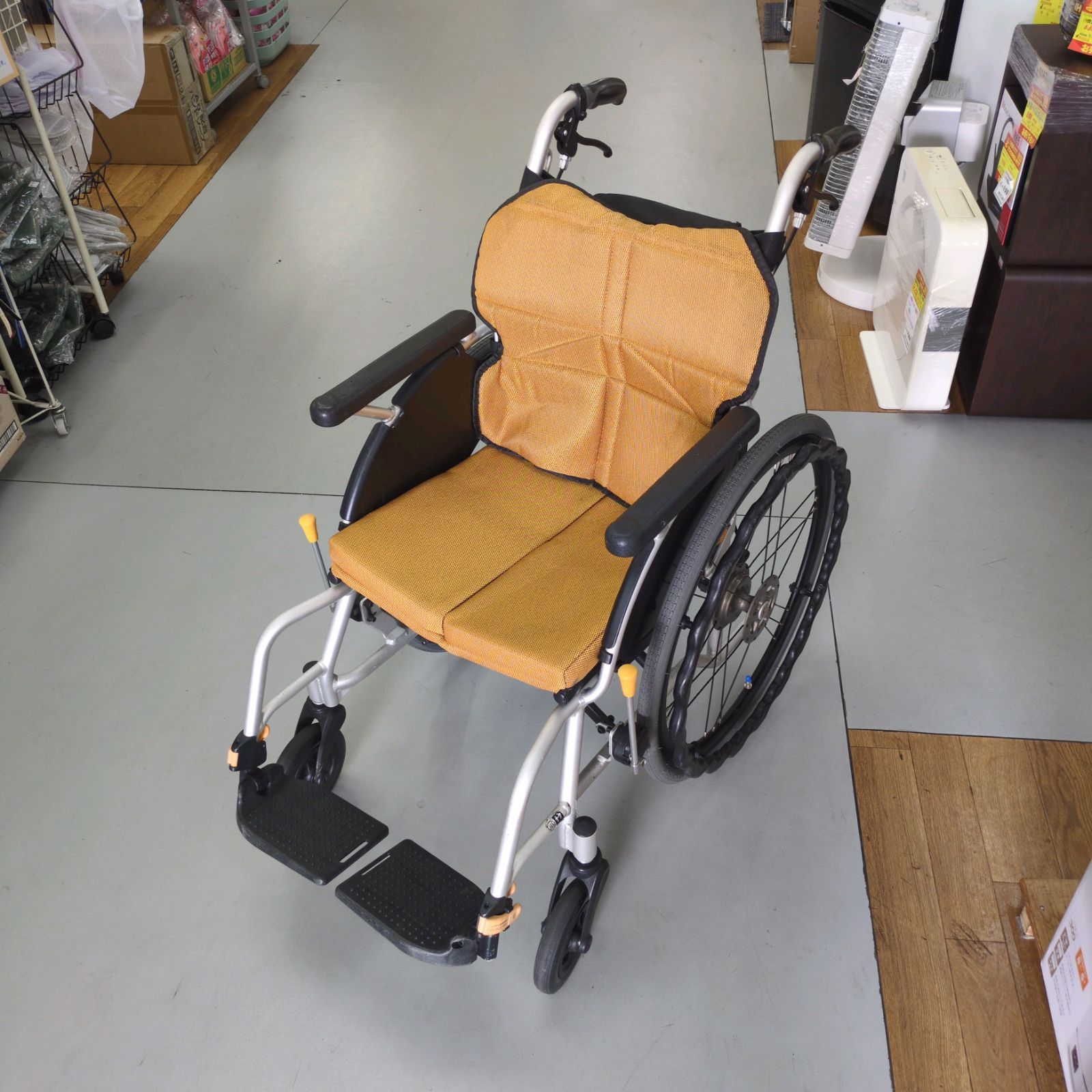 J521 車いす 自走式 多少使用感有り 松永製作所 NEXT CORE