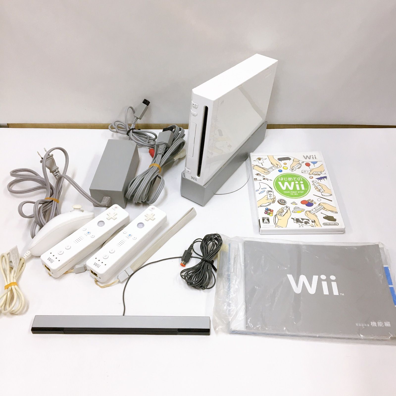 Wii 本体 すぐに遊べるセット リモコン ソフト付 - ゲーム専門店