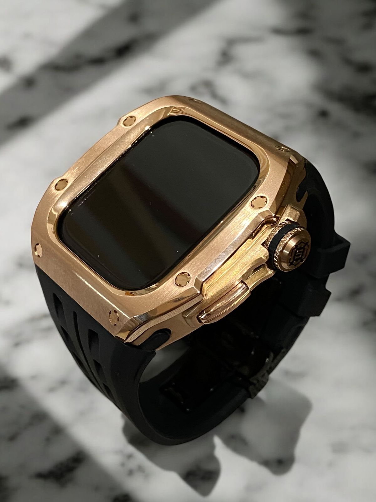 タイトル　アップルウォッチカバーケースApple Watchラバーバンドベルト メタル　24