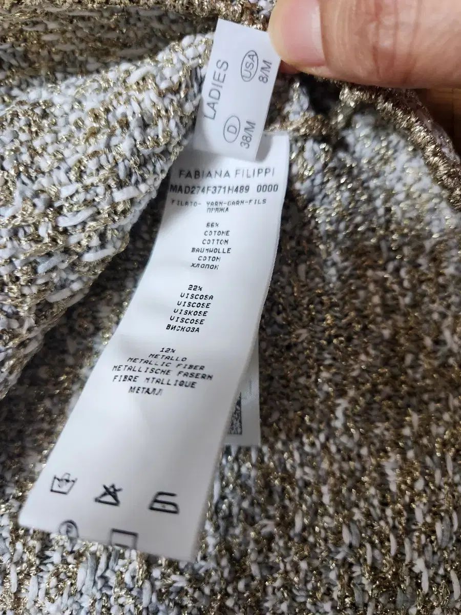 XS