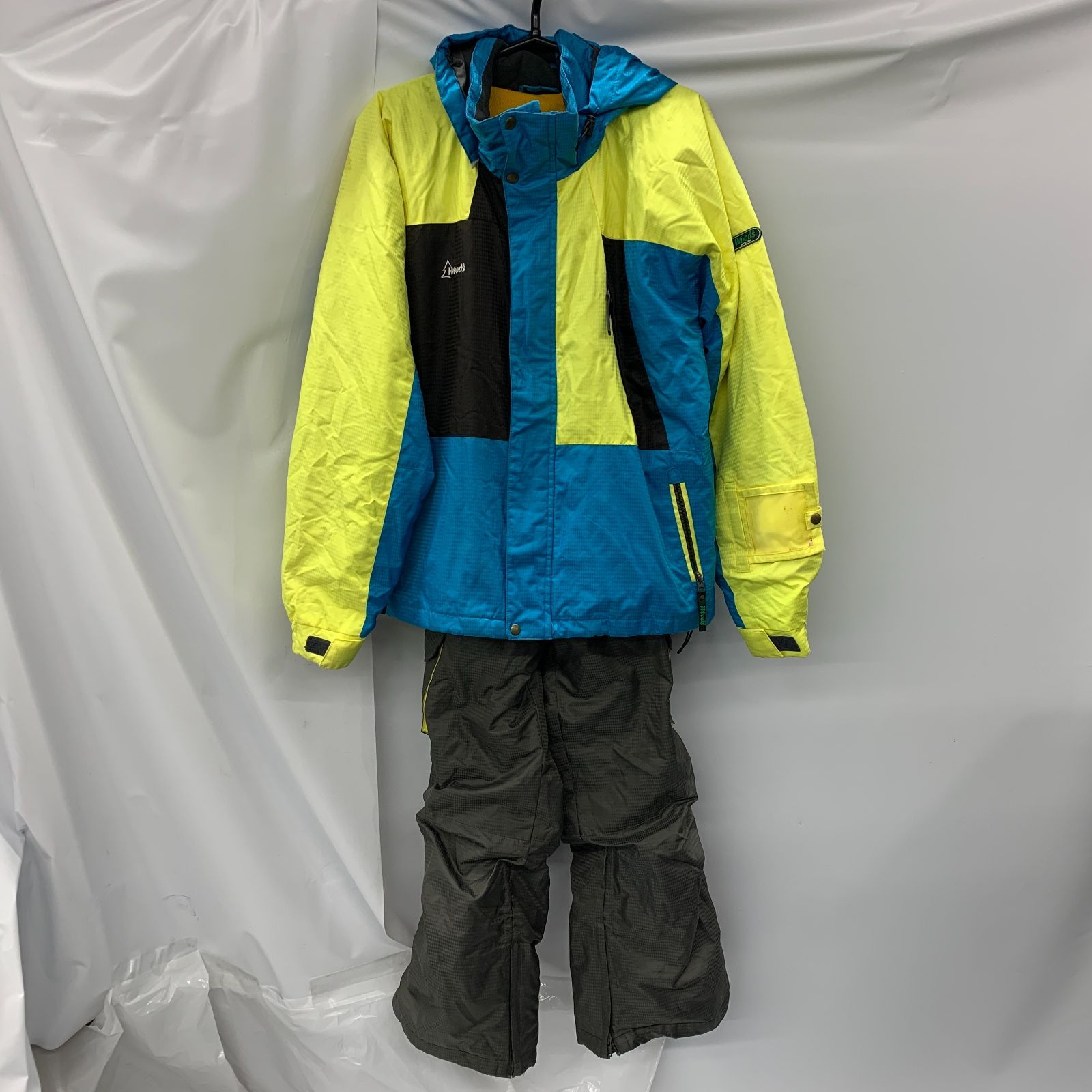 Woods 子ども用スキーウェア 黒/ピンク170cm Woods 子ども用 スキーウェア、スノボウェア スキーウェア キッズ 上下