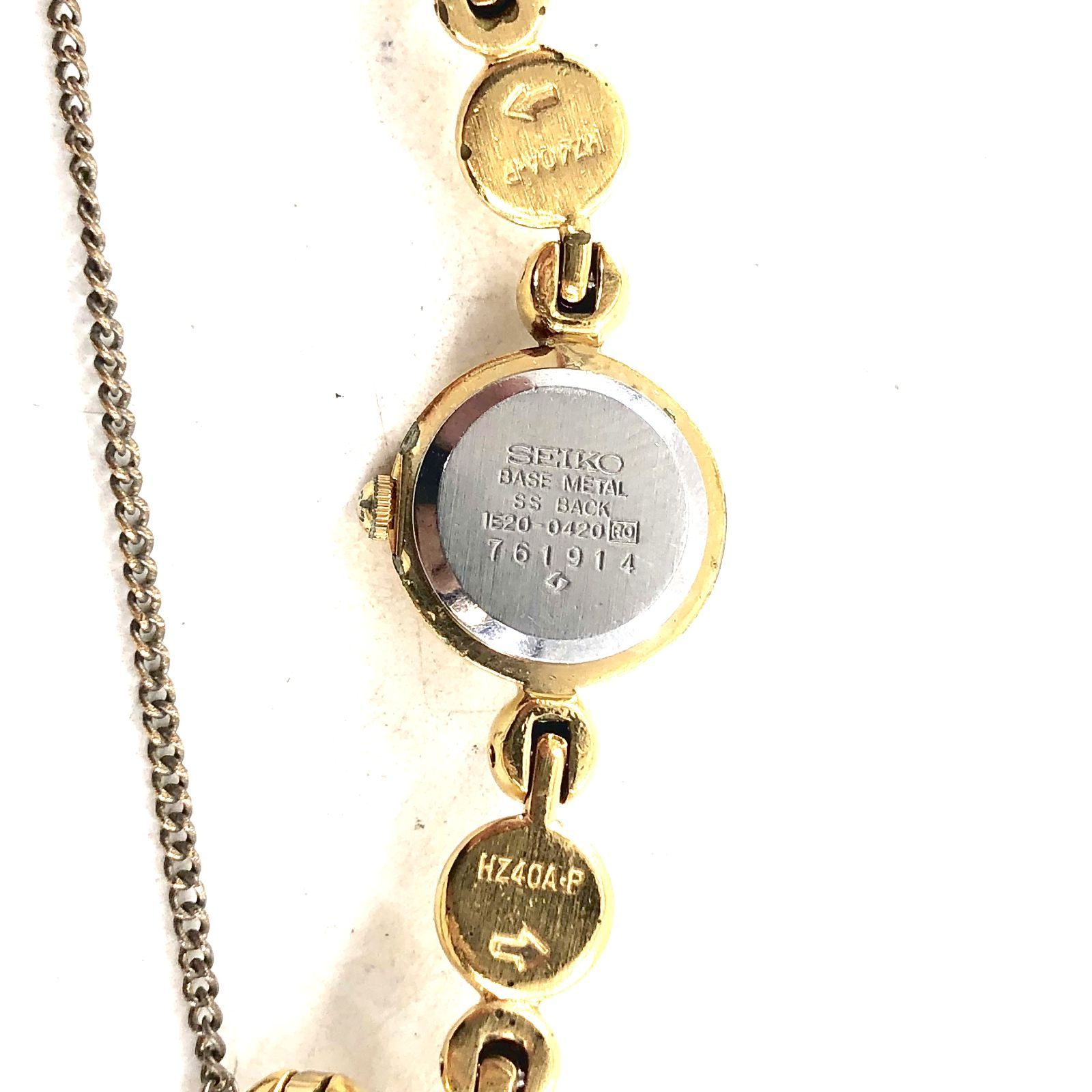 SEIKO セイコー 石付き クォーツ ゴールド文字盤 1E20-0420 SEIKO セイコー 1E20-0420 SS/QZ ゴールド文字盤 レディース