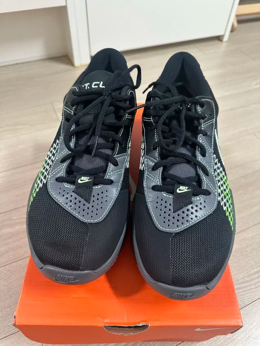 MIZUNO ルーキーBB5(バスケットボール) 24.0 W1GC1970 ミズノ
