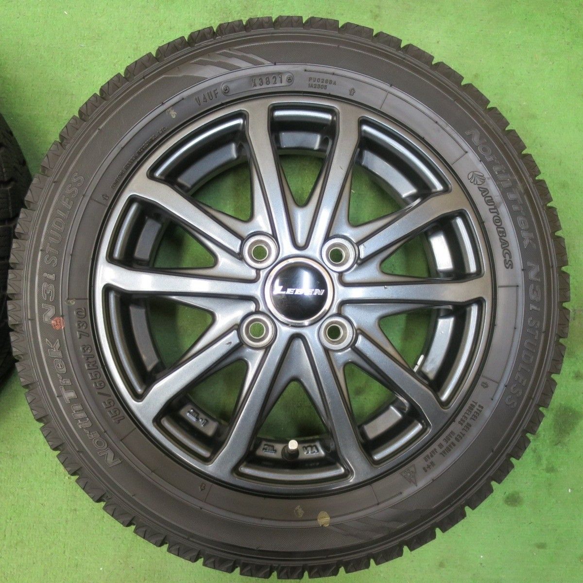 バリ溝！21年！ほぼ10分☆スタッドレス 155/65R13 オートバックス 