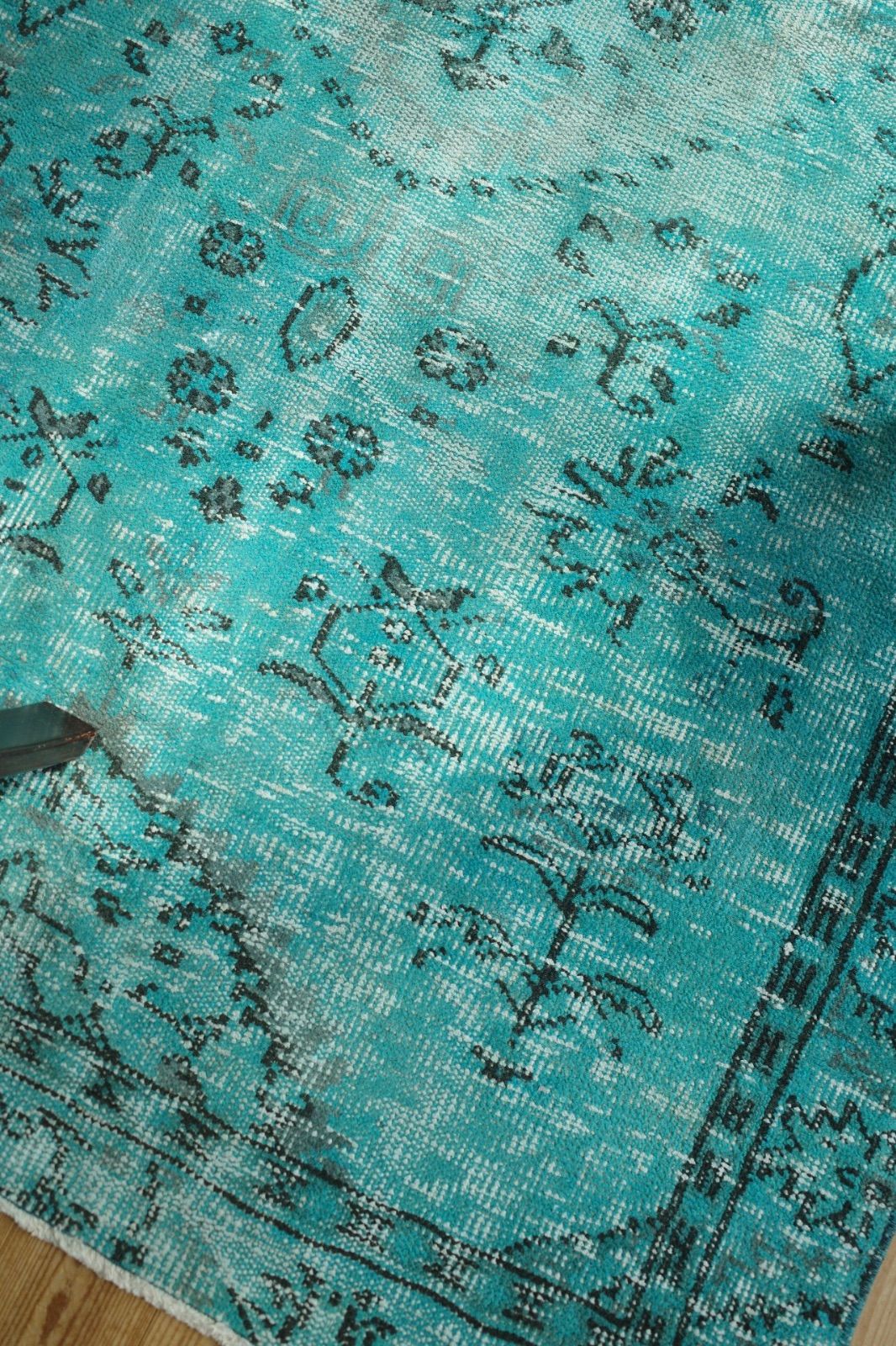 ターコイズブルー オーバーダイ