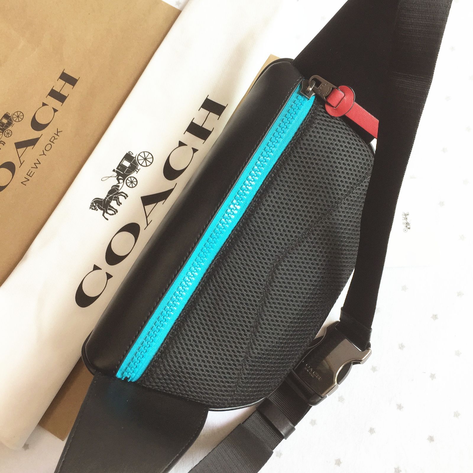 セール中】COACH コーチバッグ F72931 ボディーバッグ ベルトバッグ