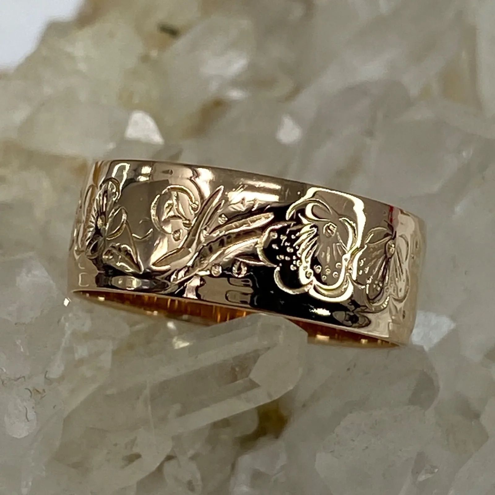 used k18 AU750 18金リング　 平打ち　彫り入り used k18 AU750 18金リング 平打ち 彫り入り フラット 幅7ミリ サイズ