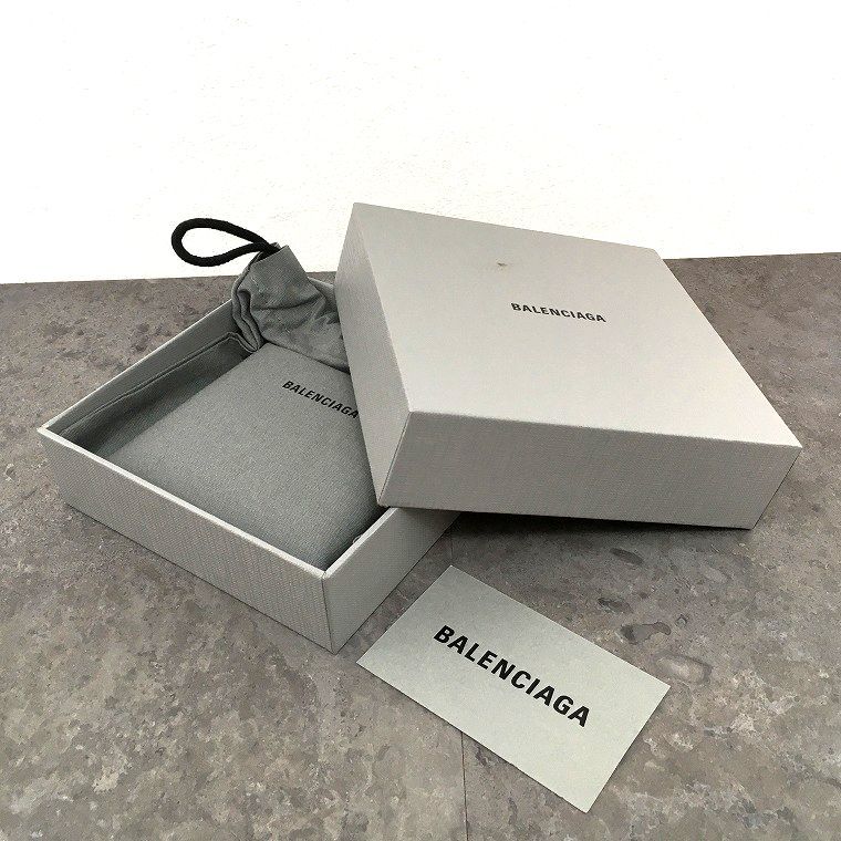 二つ折り財布 594315