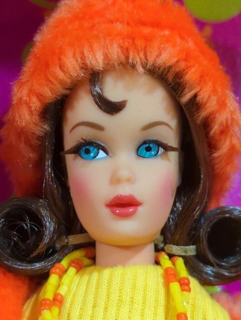 マテル ゴールドラベル 復刻ツイストバービー メイドフォーイーチアザー ブルネット