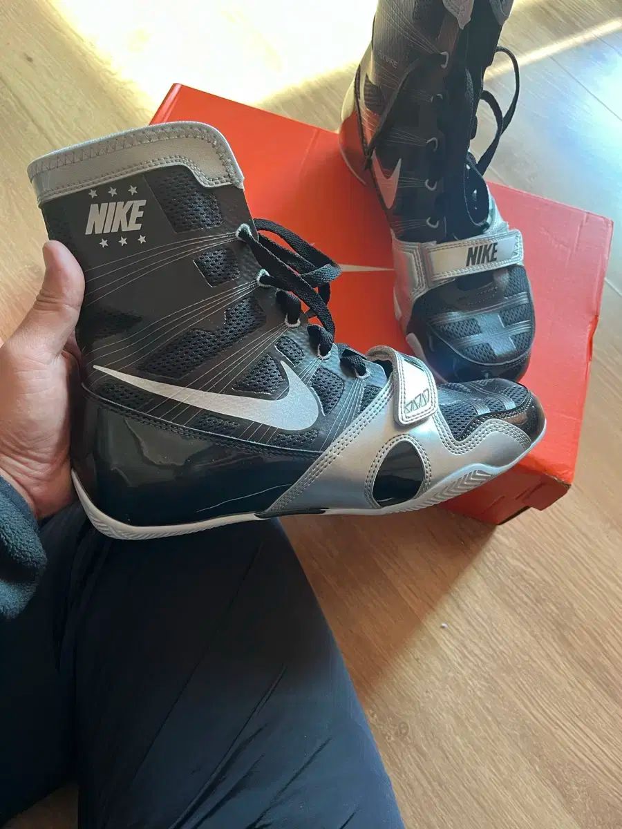 ブラック シルバー