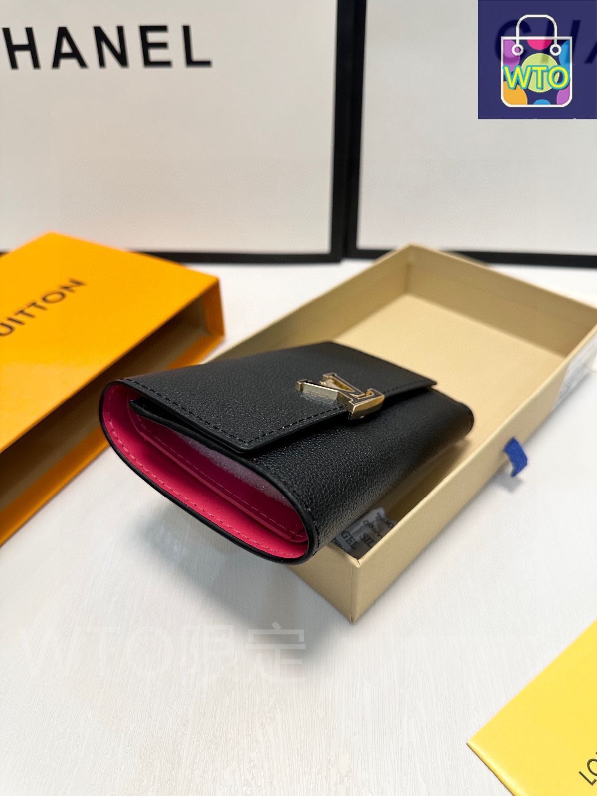 今日特価】Louis Vuitton ルイヴィトン クラシックウォレット
