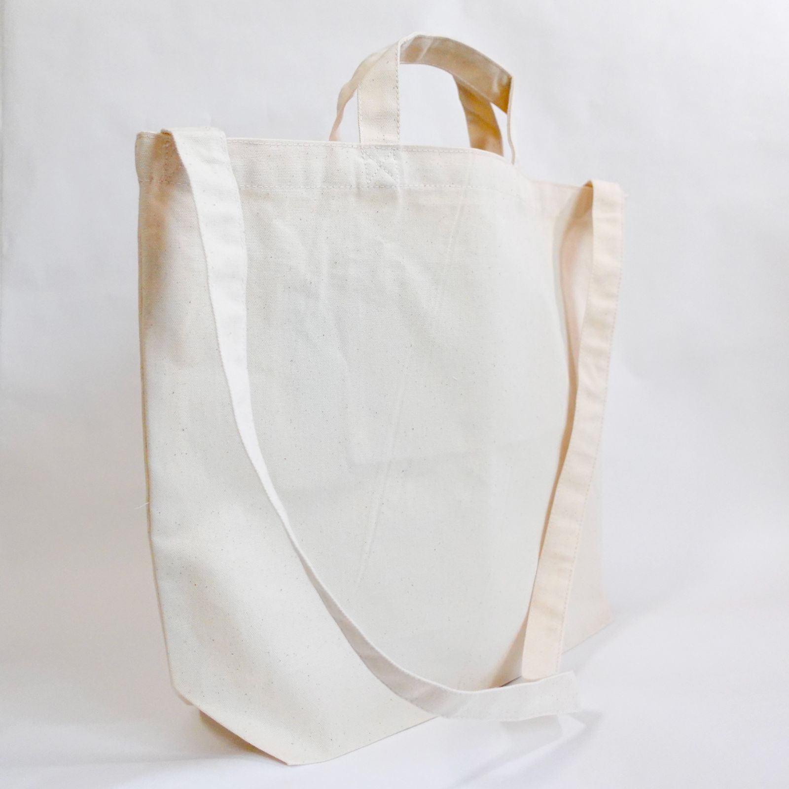 三本足の八咫烏 キャンバス ポケット付 ショルダー / トート 2WAY 厚手 バッグ【 ARTEMISIA 】Yatagarasu, the Three-Legged Crow TOTE TEE 631904