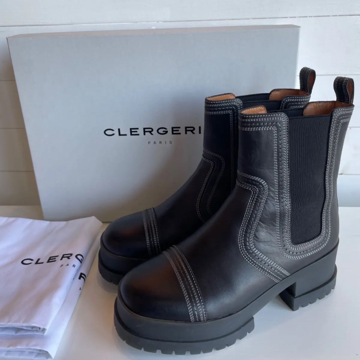 CLERGERIE ブーツ-