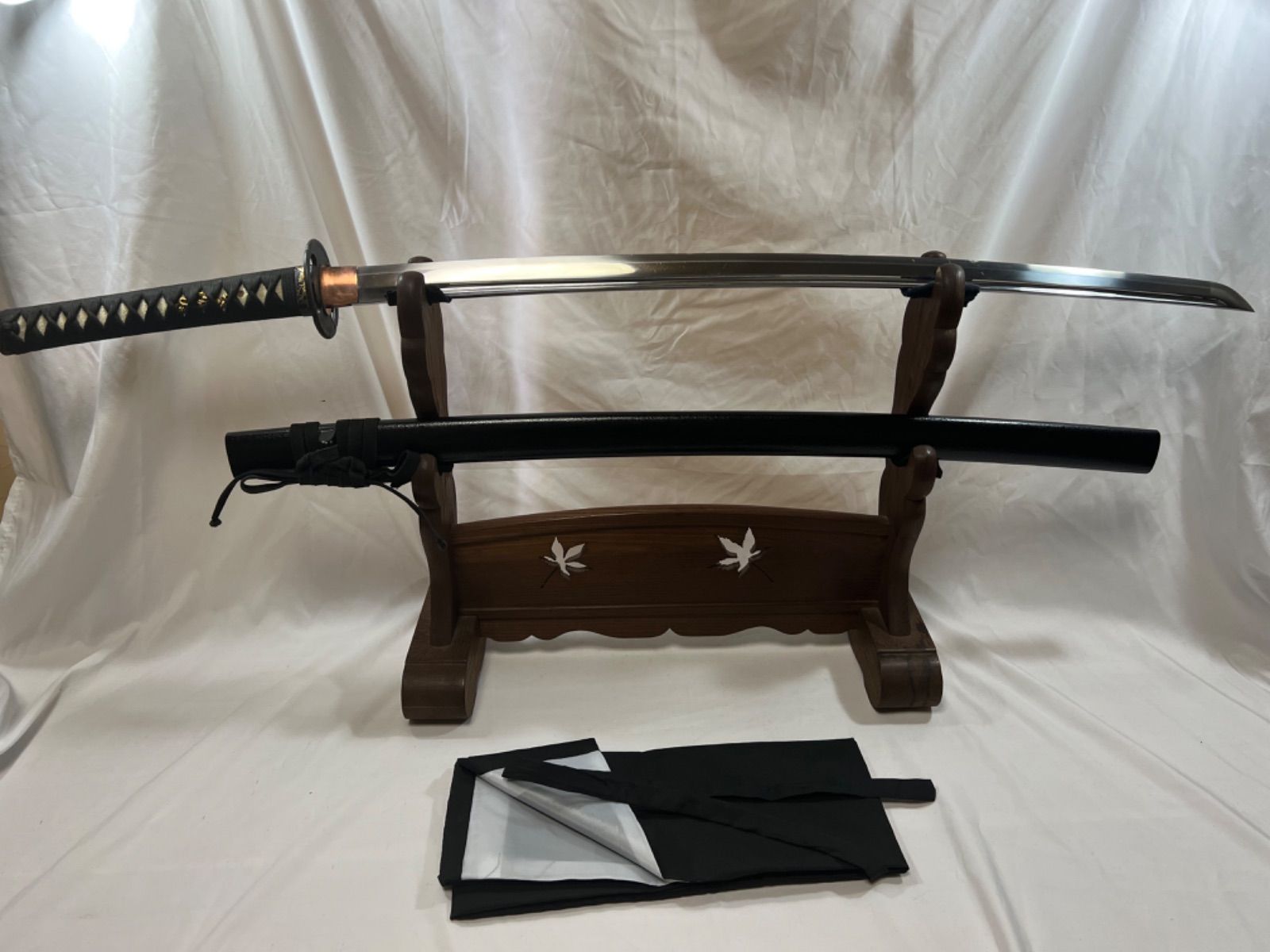高級本格居合刀 居合用模擬刀 本鮫皮 二尺四寸硬質刀身 鉄製鍔 中 