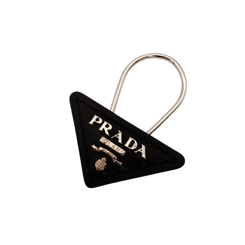 プラダPRADA　チャーム 三越伊勢丹 | PRADA/プラダ_Men通販 | ポップストリング ナッパ