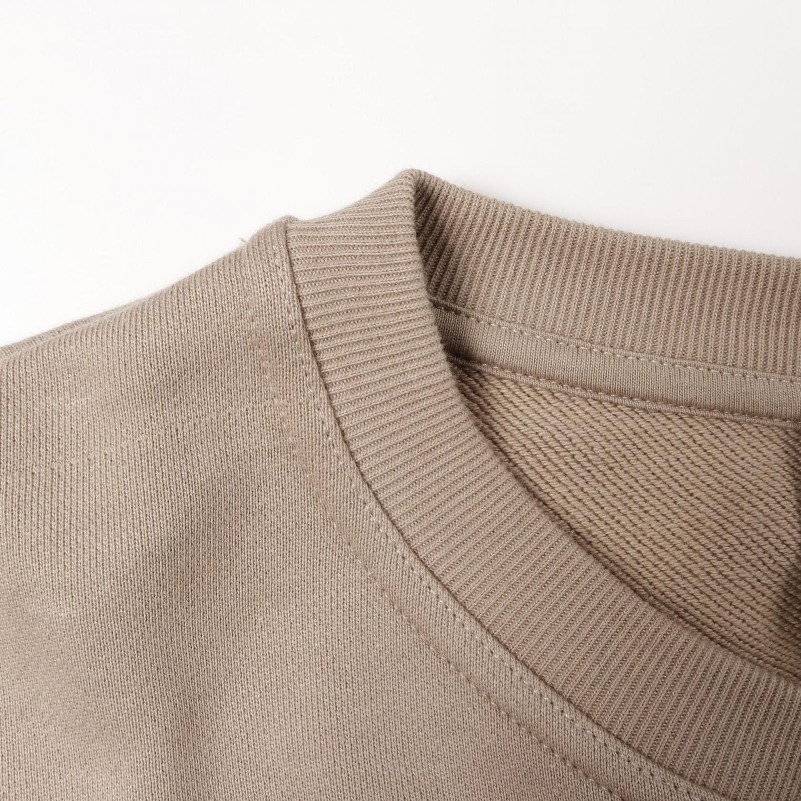 PATOU ベージュ ロゴ刺繍スウェットS PATOU ベージュ ロゴ刺繍スウェットS PATOU（トレーナー
