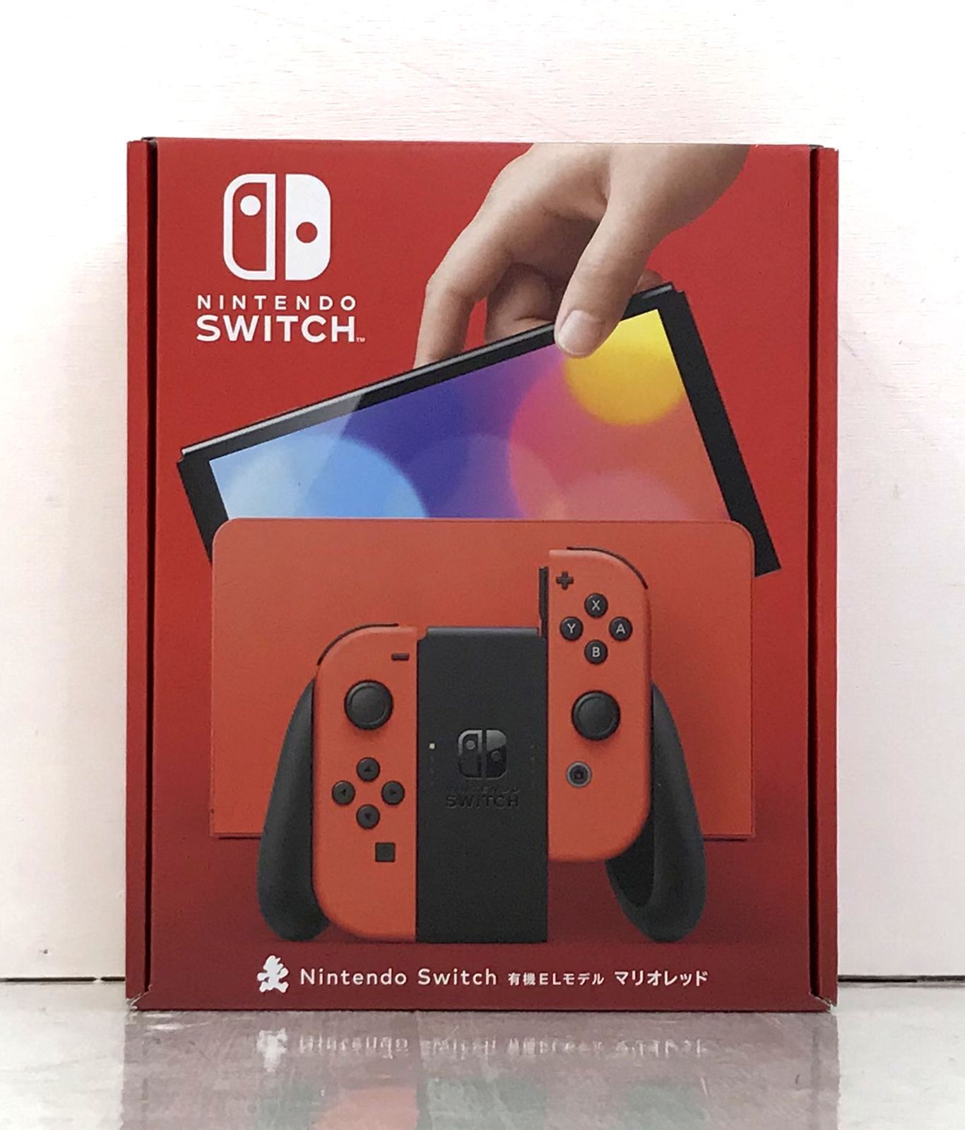 【美品】Nintendo Switch マリオレッド マリオの赤をモチーフにしたNintendo Switch（有機ELモデル）が