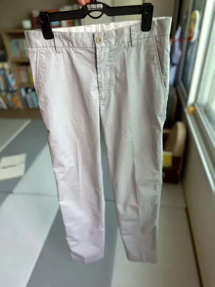 HAZZYS へジス グレー チノパンツ コットンパンツ 29 サイズ LF ファッション