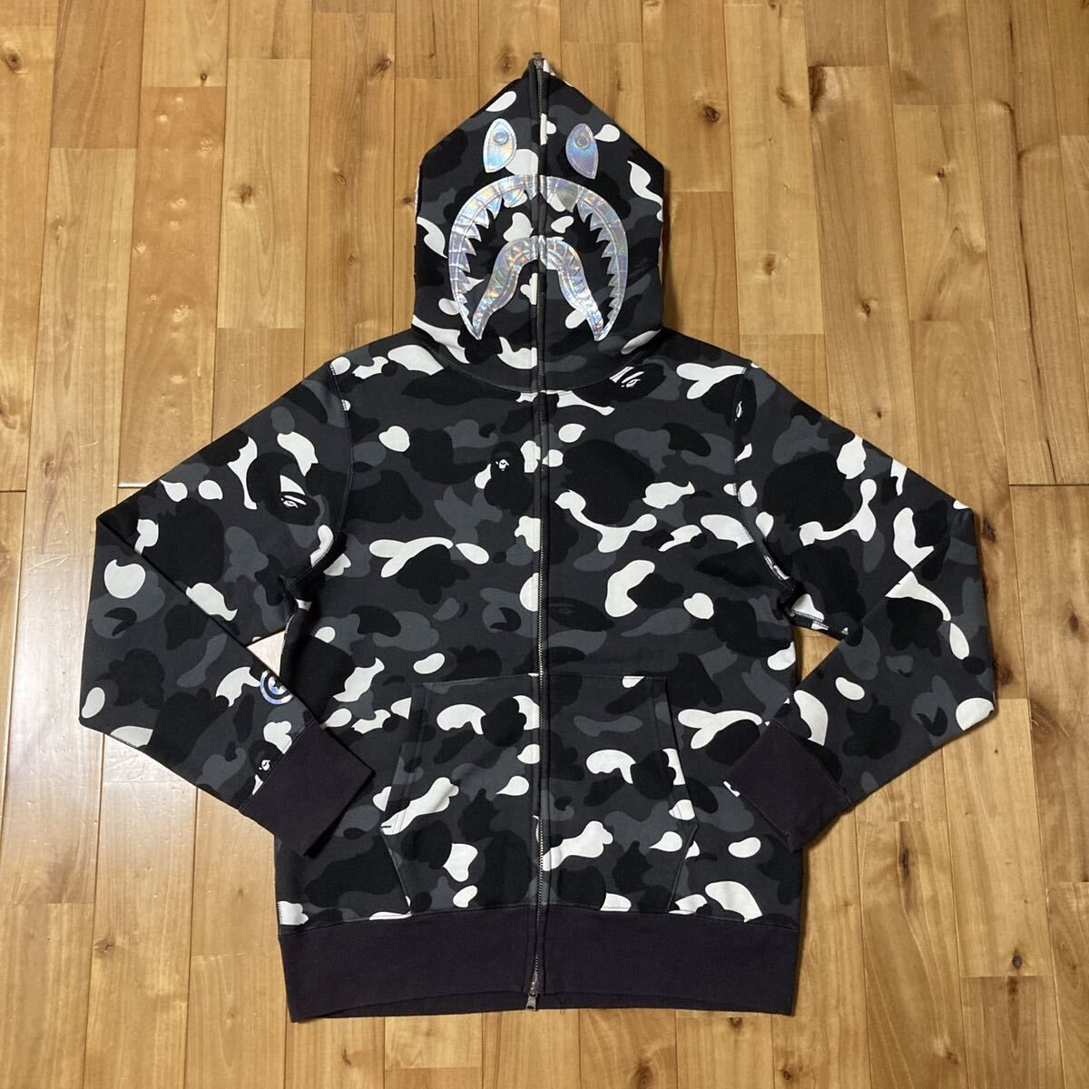 ☆蓄光☆ City camo シャーク パーカー Mサイズ shark full zip ☆蓄光☆ City camo シャーク パーカー Mサイズ shark full zip