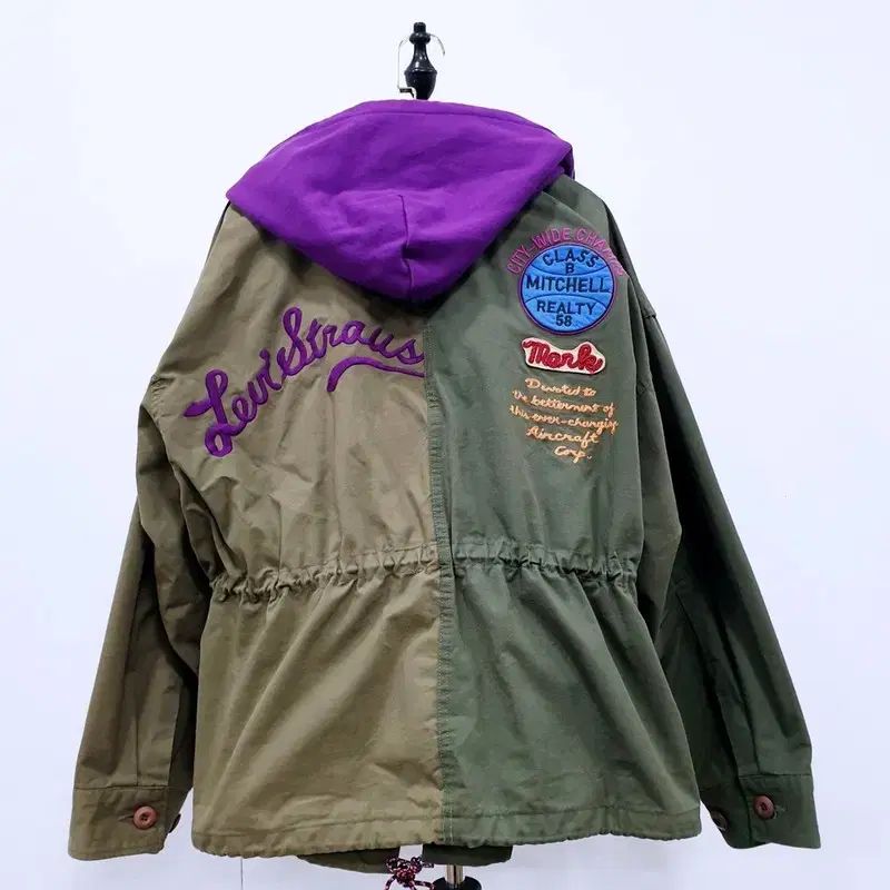 マウンテンパーカー